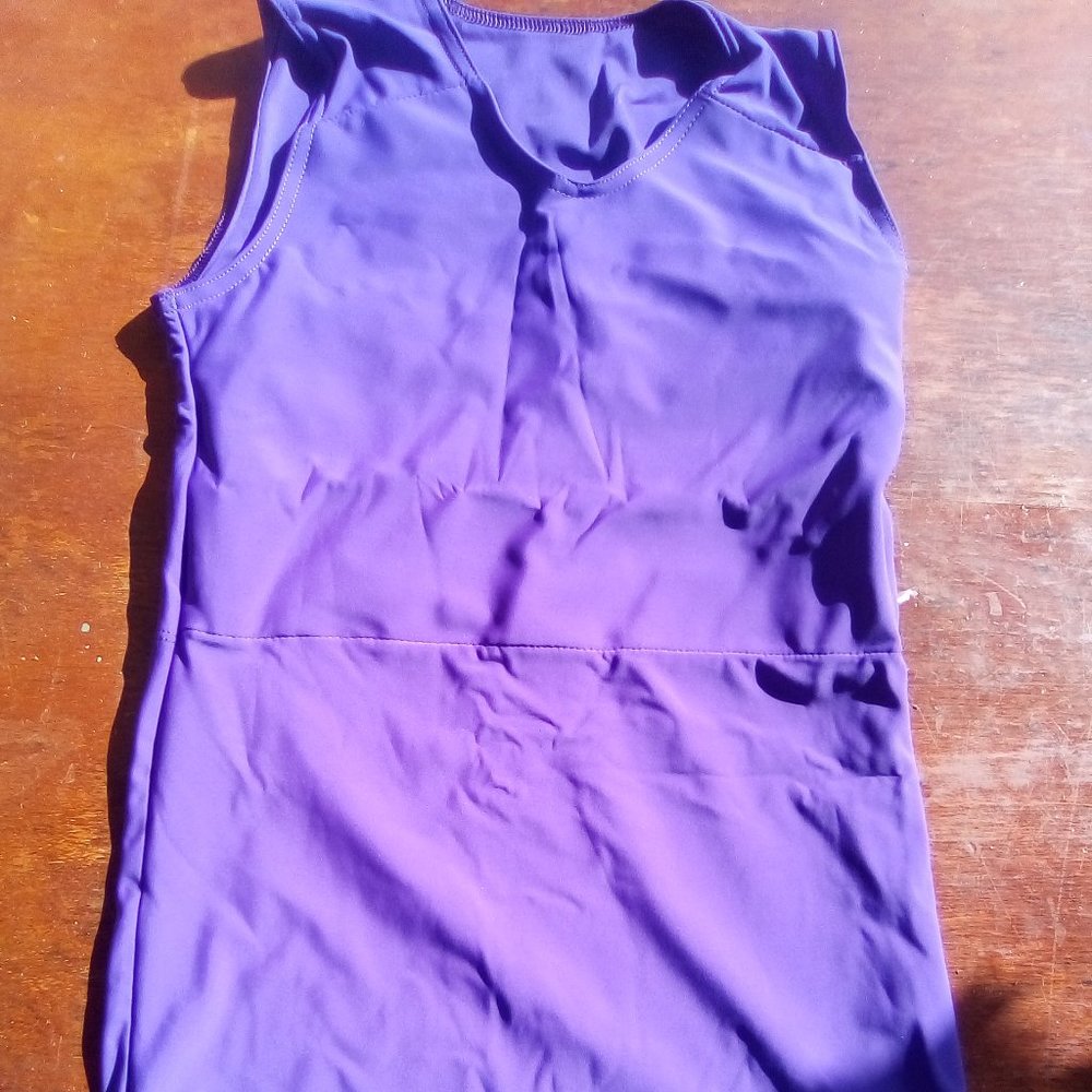 small to medium sized binder from gc2b never worn